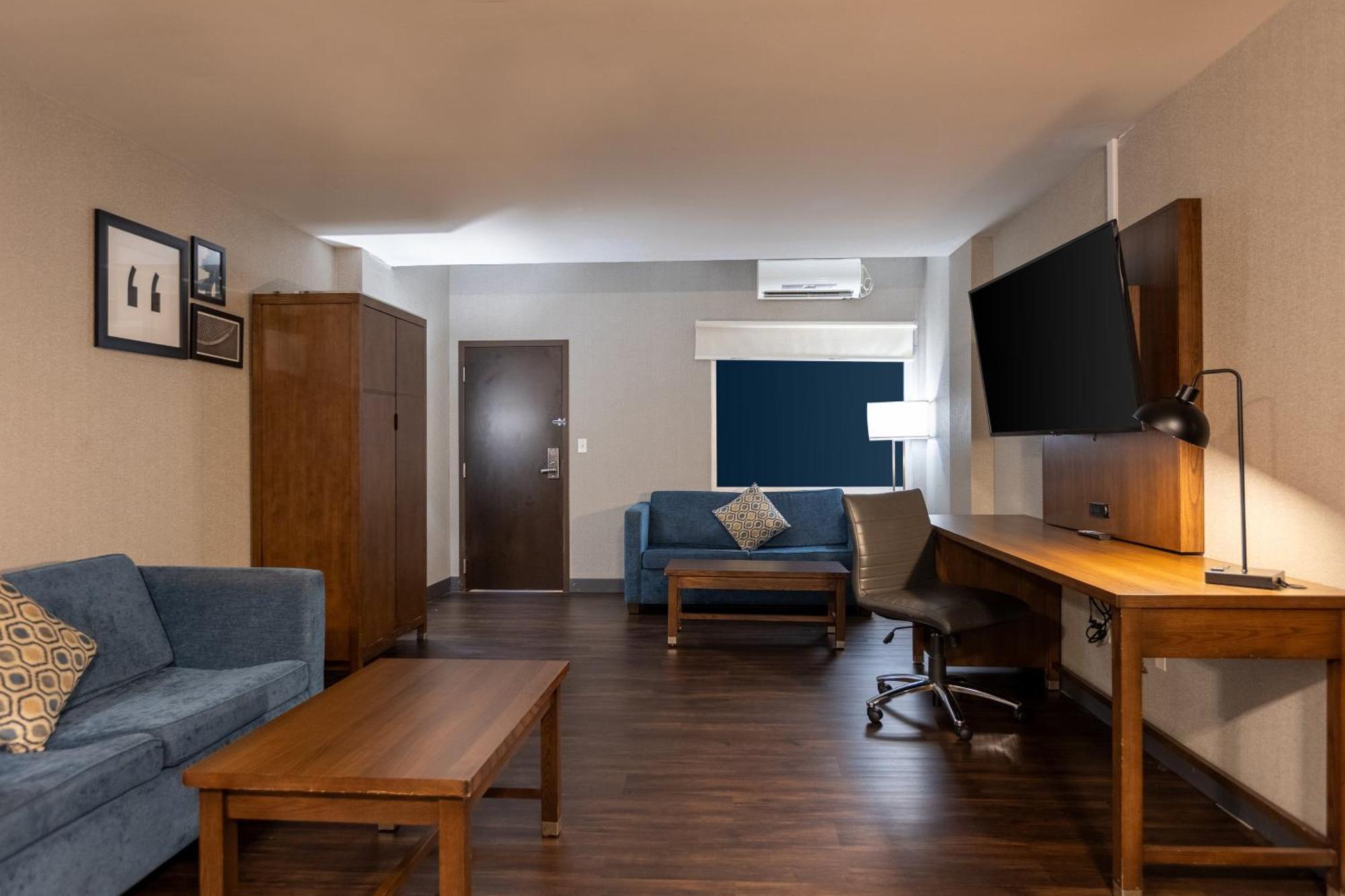 Crowne Plaza Ny - Riverside By Ihg