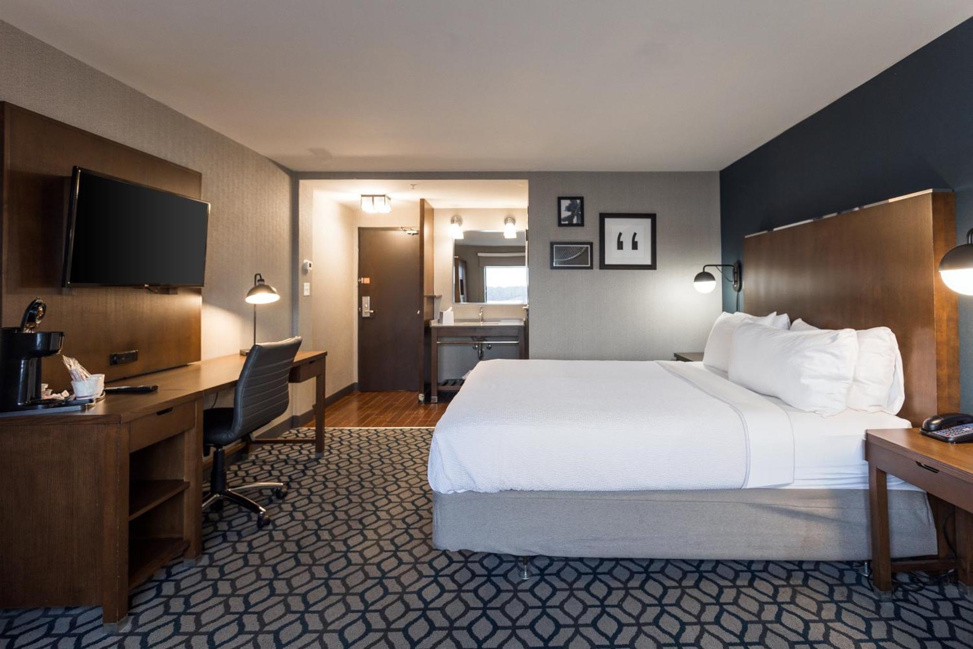 Hotel Crowne Plaza Ny - Riverside By Ihg 3*