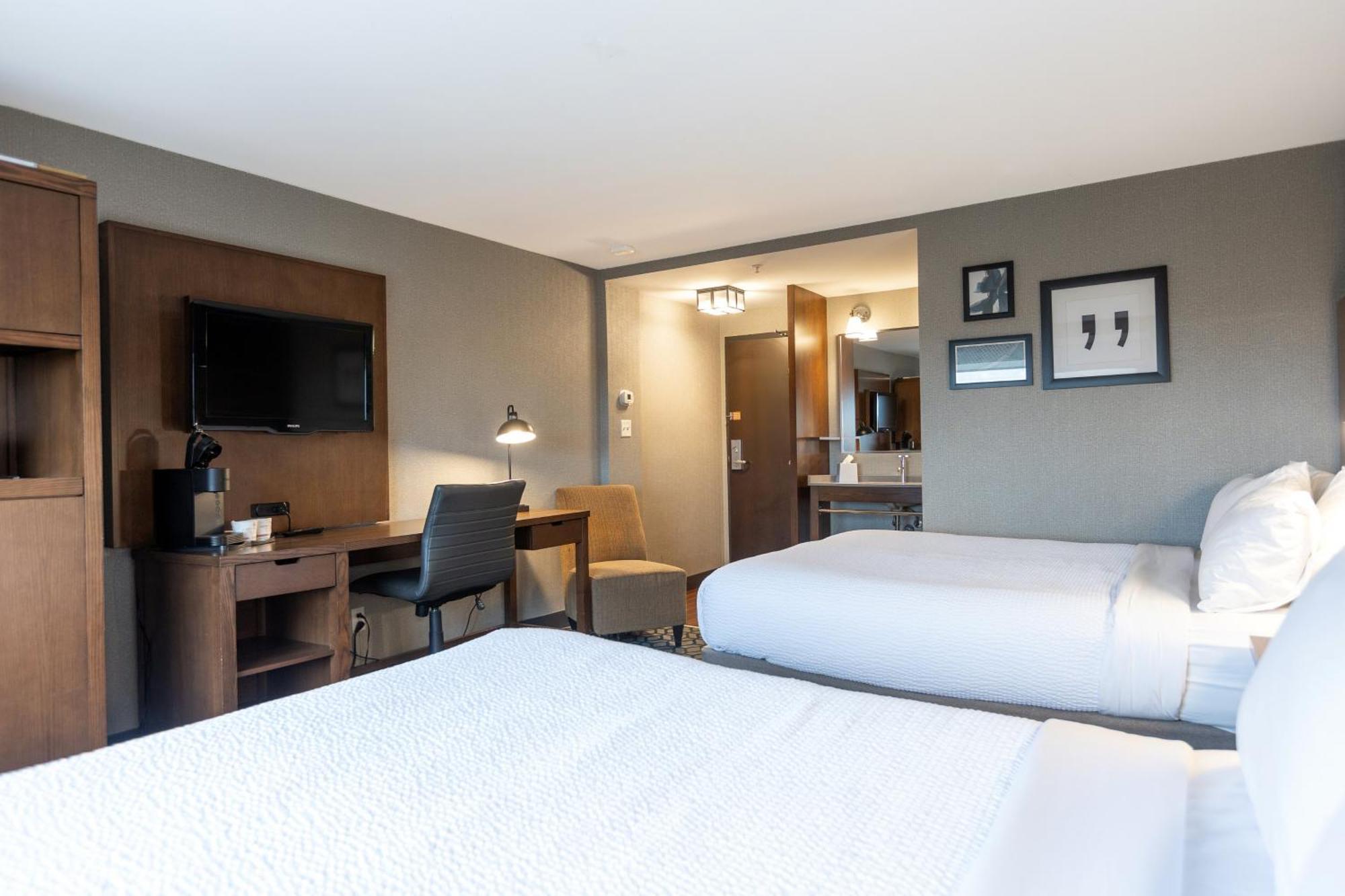 Crowne Plaza Ny - Riverside By Ihg 3*